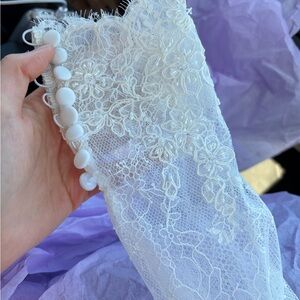 Allure Bridals Lace Gloves in Ivory